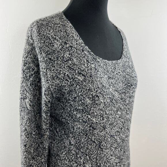 Neiman Marcus Gray Sweater Cashmere Scoop Neck Marled Knit Fleece Size Medium M - Picture 6 of 11